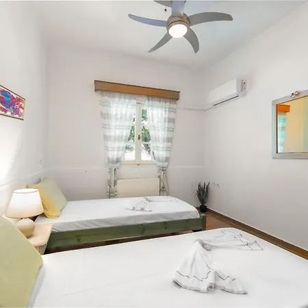 Apartament St Harry's Windmill - Seafront Tragaki